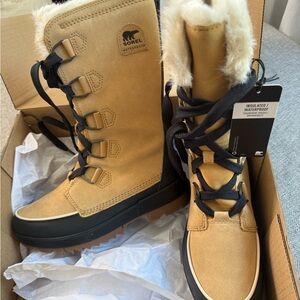 Sorel Women's Brown Insulated Winter Boots
